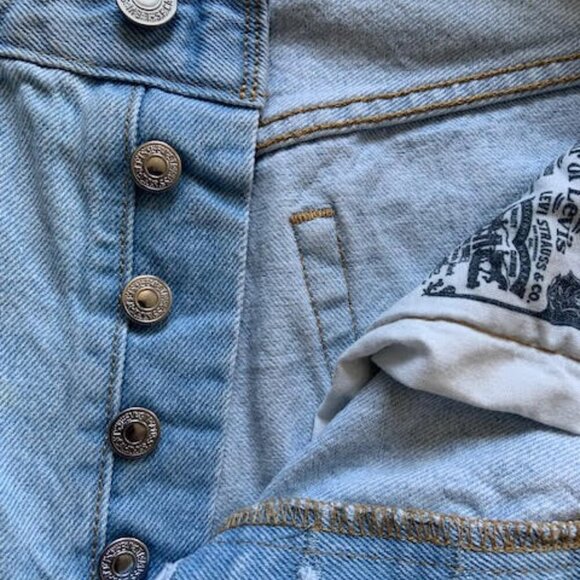 Levi’s 501  Men’s  Light Blue Denim  Jeans   W29  L30 - Picture 4 of 11